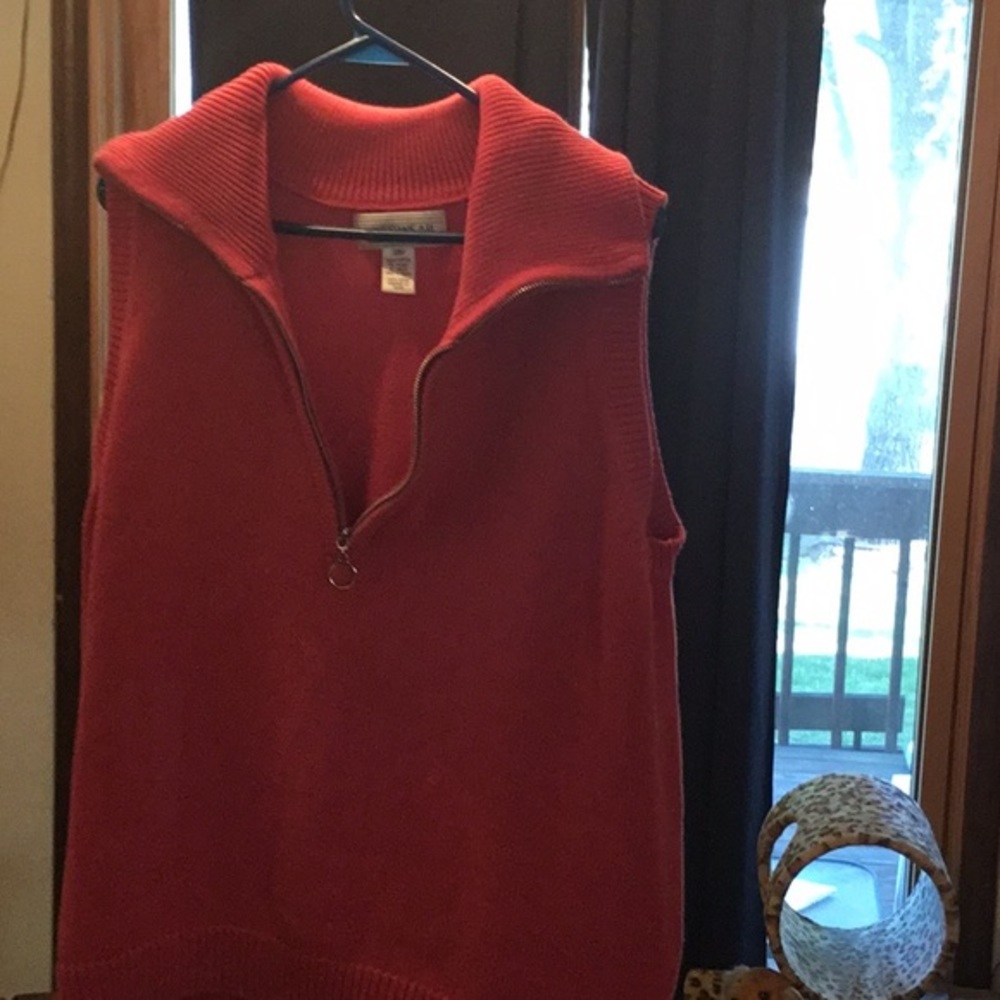 Coral sweater vest, EUC SIZE 2X